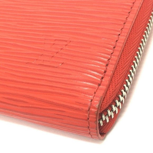 LOUIS VUITTON Zip Around Long Wallet - Picture 4 of 10